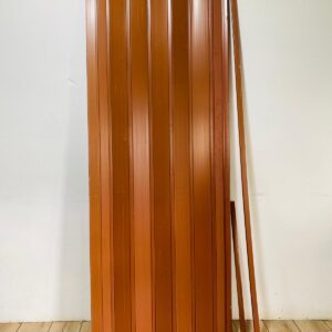 Puerta plegable pvc color marrón