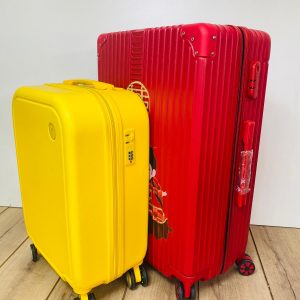 Lote x2 valijas, roja y mostaza