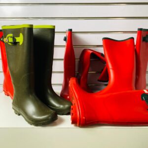 Lote x5 pares de botas de lluvia: 4 rojas y 1 verde