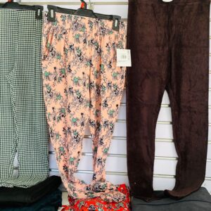 Lote x10 prendas: pantalones, babuchas, deportivos, otros. Para dama