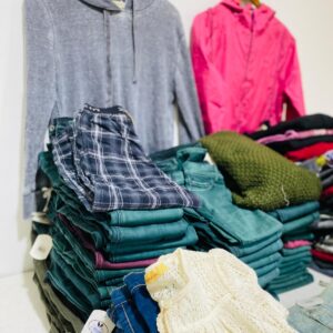 lote x115 prendas: pantalones, buzos, campera, shorts y otros