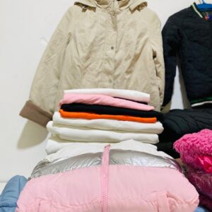 Lote x30 prendas: buzos, camperas, pantalones y otros