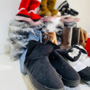 Lote x34 pares de pantuflas: colores y talles varios