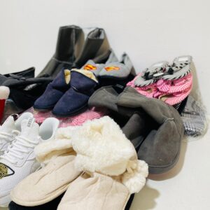 Lote x30 pares de pantuflas: talles y colores varios
