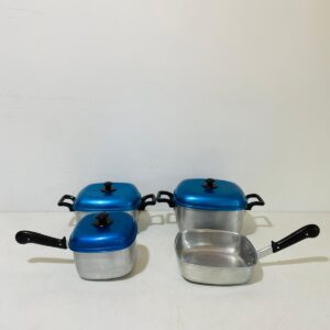 Lote x3 ollas con tapa + sartén