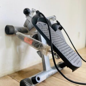 Stepper de entrenamiento en casa con bandas