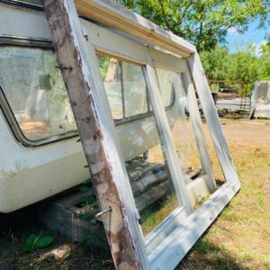 Ventana de madera 2 hojas (un vidrio roto)