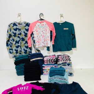 Lote x108 prendas: remeras de niña , buzos y otros