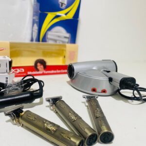 Lote x7 artículos: secadores, buclera, tapa de inodoro y maquinas de cortar pelo