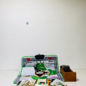 Lote x23 artículos: libros, alfombras de baile, porta cd y otros