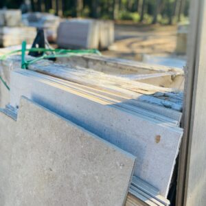 Lote x24 m2 de cerámicas varias