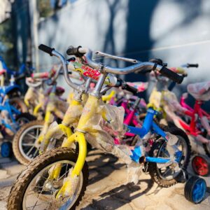 Lote x15 bicicletas infantiles, algunas con faltantes