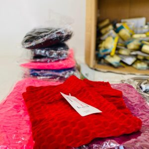 Lote x60 artículos: calzas, alarmas, manguera mono comando y otros