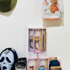 Lote x72 artículos: mascaras, esponjas, disfraz, aromatizante y otros