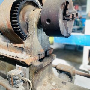 Torno antiguo 3,20x1,30x0,46m. (con motor)