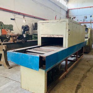 Horno conformador (resistencia quemada): 3,80x0,87x1,50m.