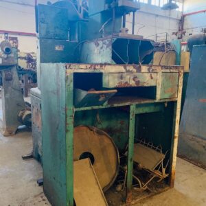 Lote x2 maquinas: prensa hidráulica y neumática: 85x67x1,70m - 1,0x50x1,65m.