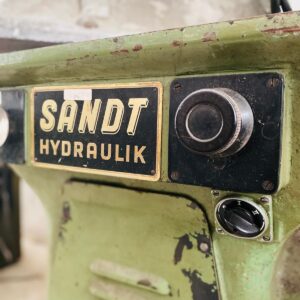 Troqueladora de pluma industrial Torielli : 1,50x0,92x0,80m. (funciona)