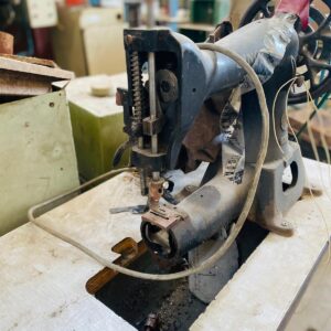 Lote x3 art: vaporizador de corte, maquina de calar y otros: 1,05x0,50x1,30m - 1,0x0,52x0,50m - 90x53x40cm.