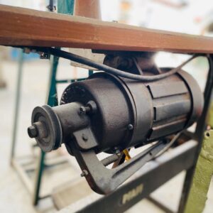 Lote x3 art: tablero con control de temperatura, prensa marcar suela y otros 47x40x30cm - 1,510x0,64x0,54cm - 1,08x0,77x0,50m.