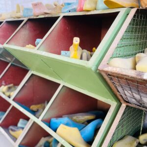 Lote x6 estanterías con moldes para calzados (1,48x0,94x0,70m)