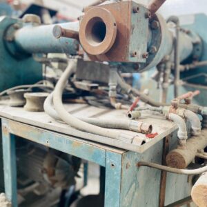 Maquina extrusora para caucho : 60x48x90 control - 1,07x1,35x1,25x1,30m. (tablero sin instalación eléctrica)