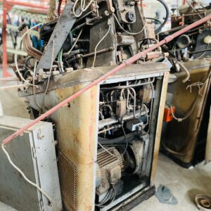 Lote x2 maquinas inyectoras: 1,40x0,90x0,70m.