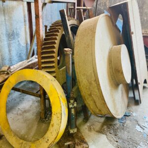 Molino industrial de 200hp desarmado