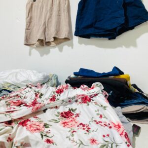 Lote x57 prendas: shorts, polleras, vestidos y otros