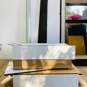 Ropero en MDF con espejo, desarmado