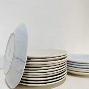 Lote x18 platos: algunos con detalles