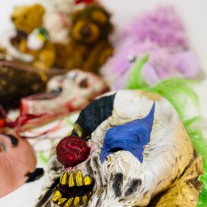 Lote x12 artículos: osos, mascaras y otros