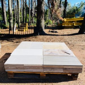 Lote x20 m2 de cerámicas, blanca y gris