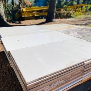 Lote x20 m2 de cerámicas, blanca y gris