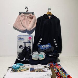 Lote x25 articulos: organizador, correa, gorro, calzado y prendas varias