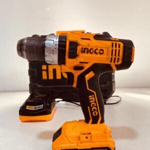 Atornilladora eléctrica completa, con estuche