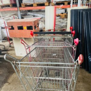 Lote x4 carros de supermercado: uno solo tiene mango