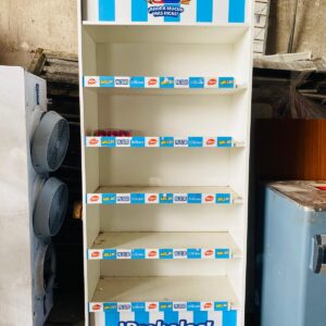 Exhibidor Maestro Cubano en madera