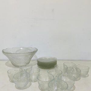 Lote x24 artículos: fuentes y tazas