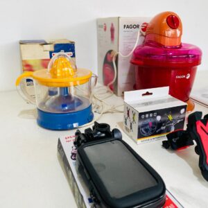 Lote x5 artículos: maquina de helados, teléfono, soporte de celular y otros