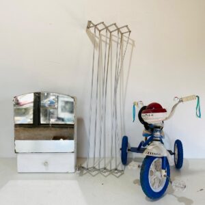 Lote x3 artículos: botiquín, tender y triciclo de niño