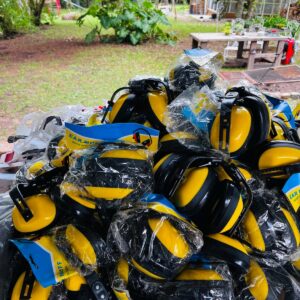 Lote x53 art: 20 protector de oidos + 33 arnes reajustable