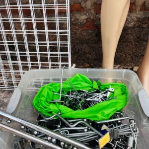 Lote x3: Medio cuerpo de maniquíes + cajón con ménsulas + tejido