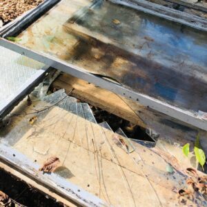 Lote de aberturas varias: puertas y ventanas. Con y sin marco