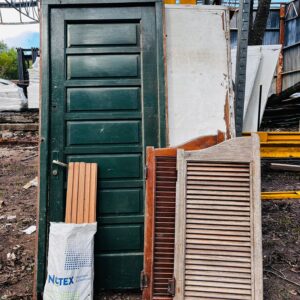 Lote de aberturas: Puerta interior color blanco, 2 hojas puerta vaivén y otros