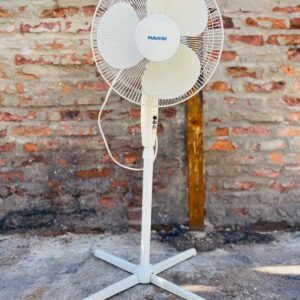 Ventilador PANAVOX, color blanco