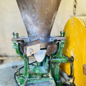Molino para procesar pastas y polvos
