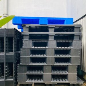 Lote x12 pallets de plástico