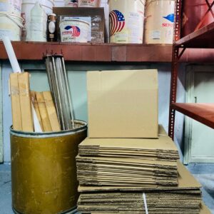 Lote x57 artículos: cajas para armar y otros