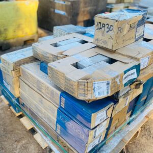 Lote x56 mt2 de guardas y mosaicos